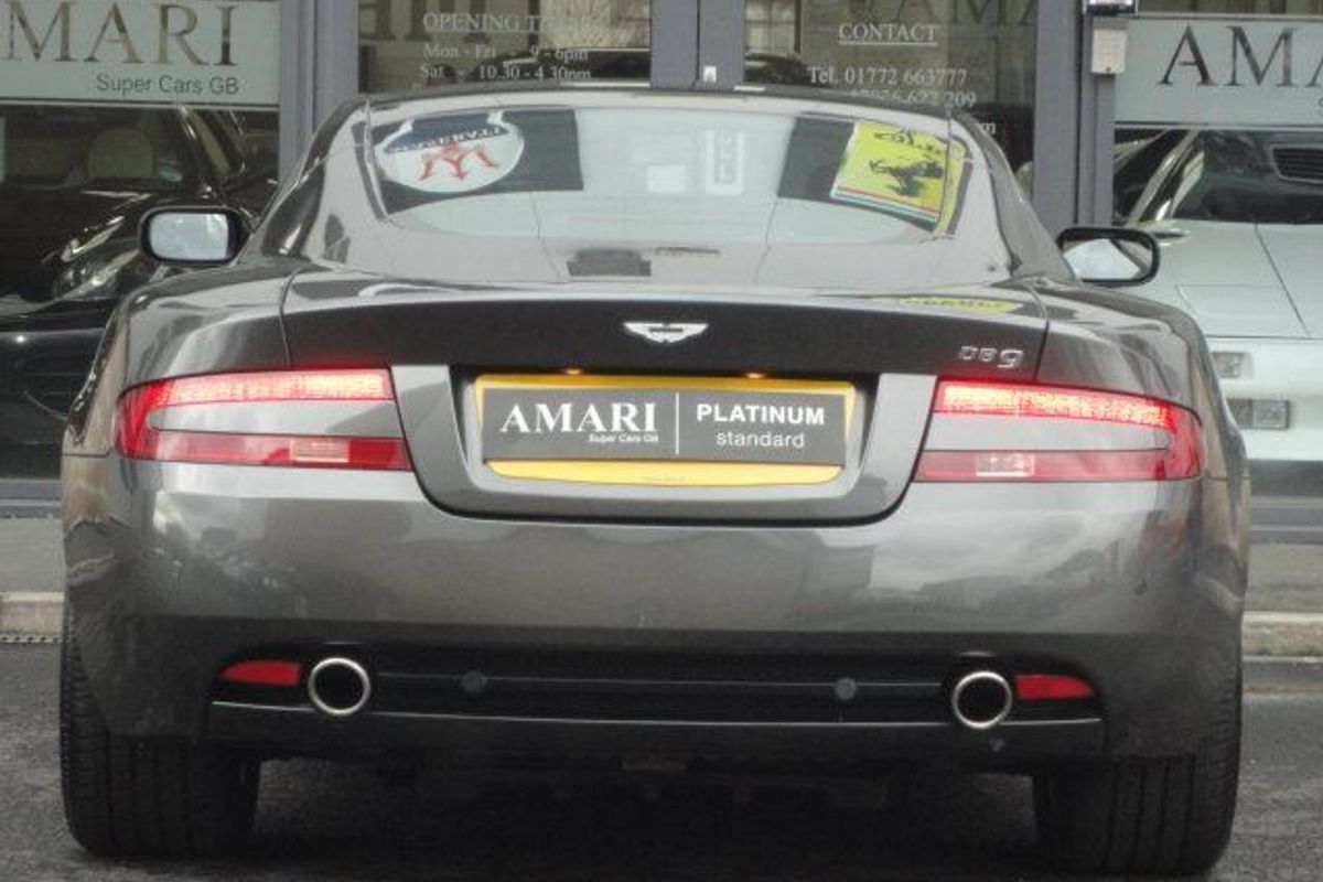 ASTON MARTIN DB9 Touch Tronic Auto