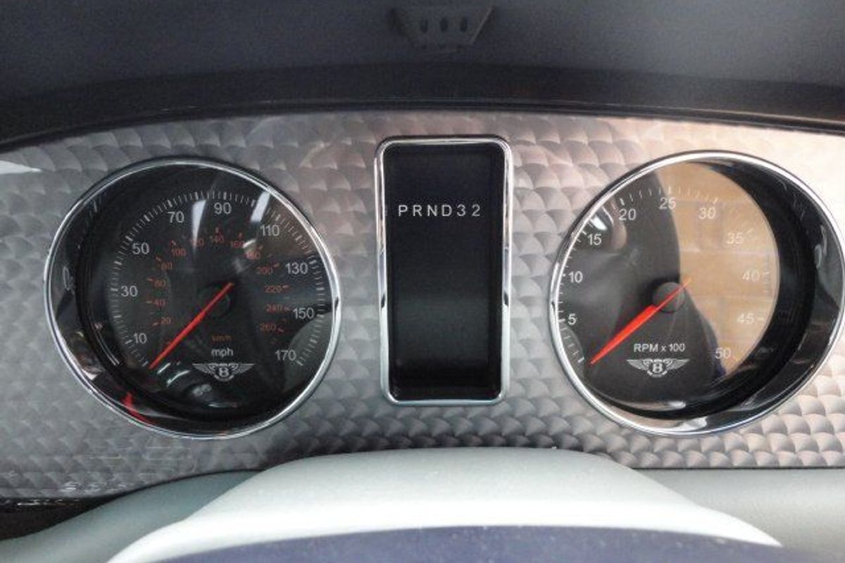 BENTLEY Arnage T �180000 Bentley for only �26995!!!