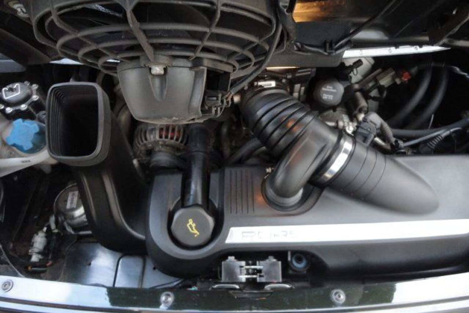 PORSCHE 997 C2 3.8 with Sports Chrono Package Plus