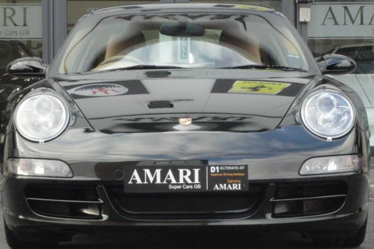 PORSCHE 997 C2 3.8 with Sports Chrono Package Plus