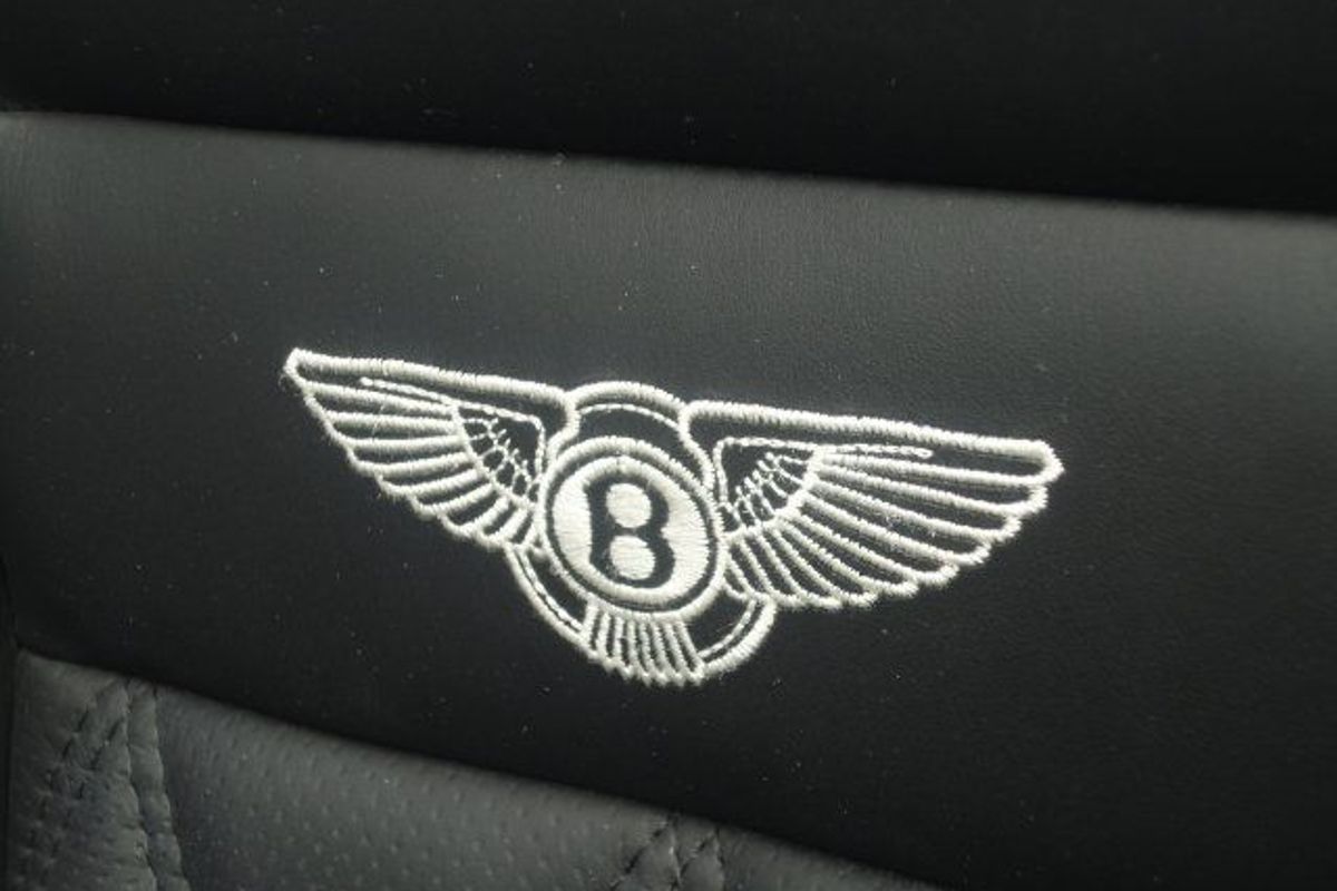 BENTLEY GTC Speed in Matte Black
