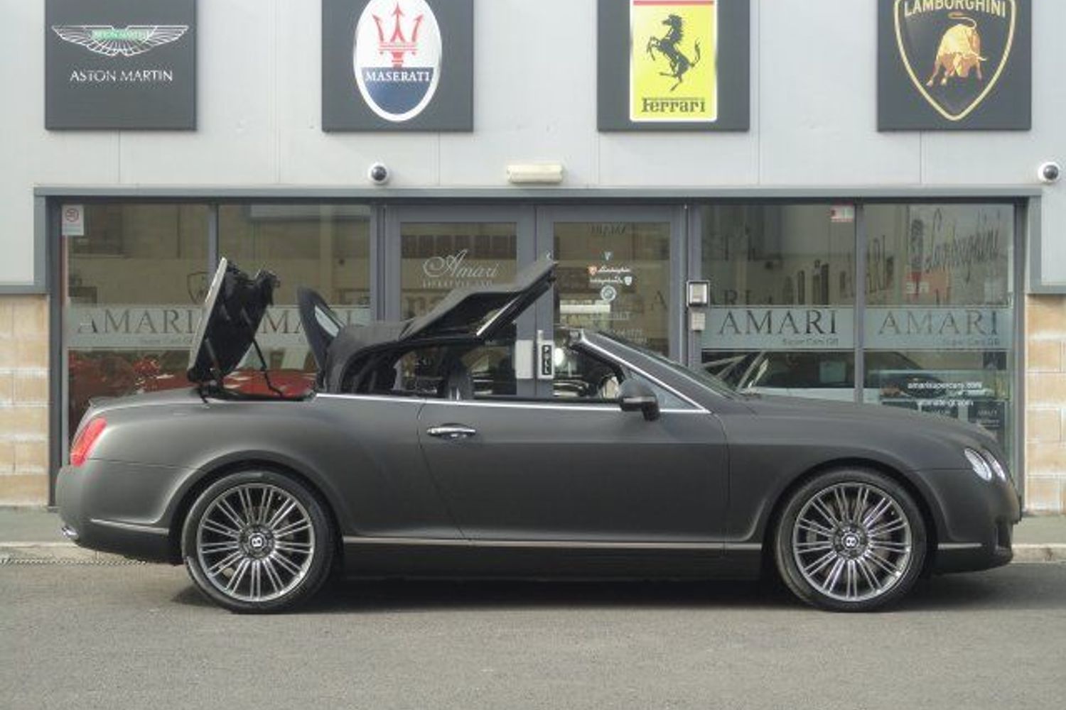 BENTLEY GTC Speed in Matte Black