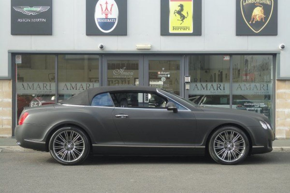 BENTLEY GTC Speed in Matte Black