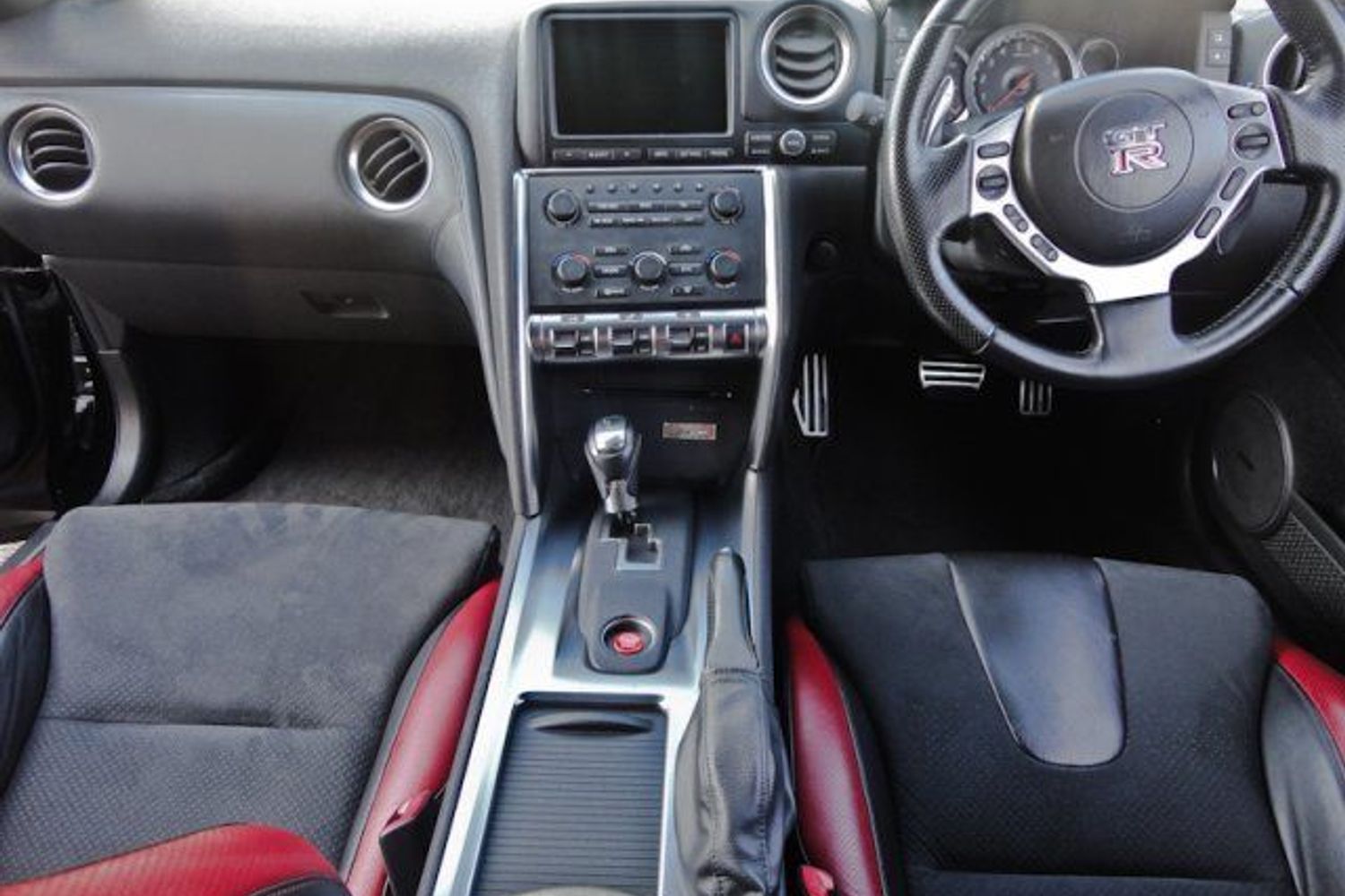 NISSAN GT-R V6 Twin Turbo Black Edition