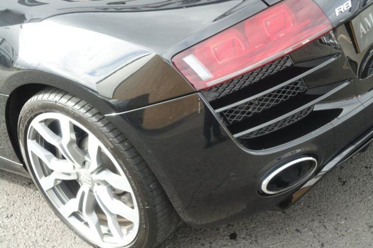 AUDI R8 V10 Spyder R-Tronic