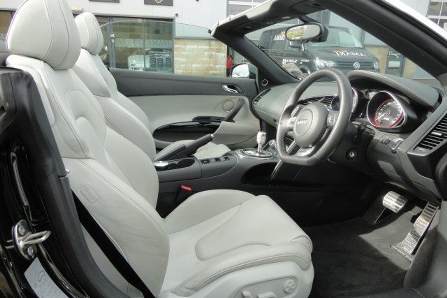 AUDI R8 V10 Spyder R-Tronic