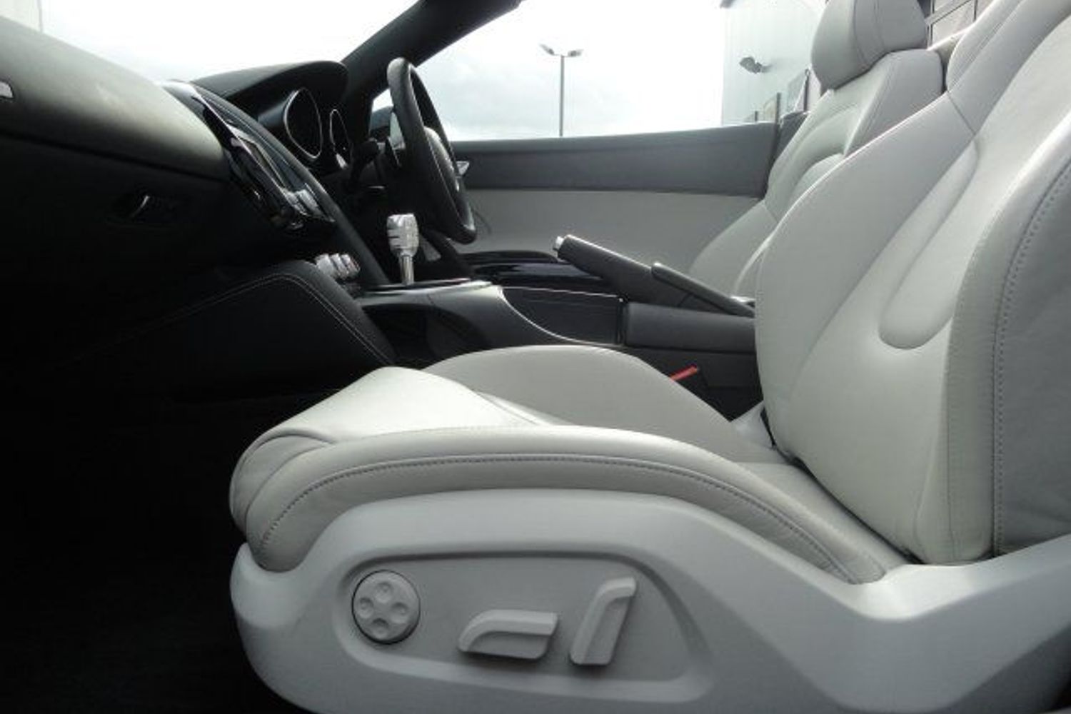 AUDI R8 V10 Spyder R-Tronic