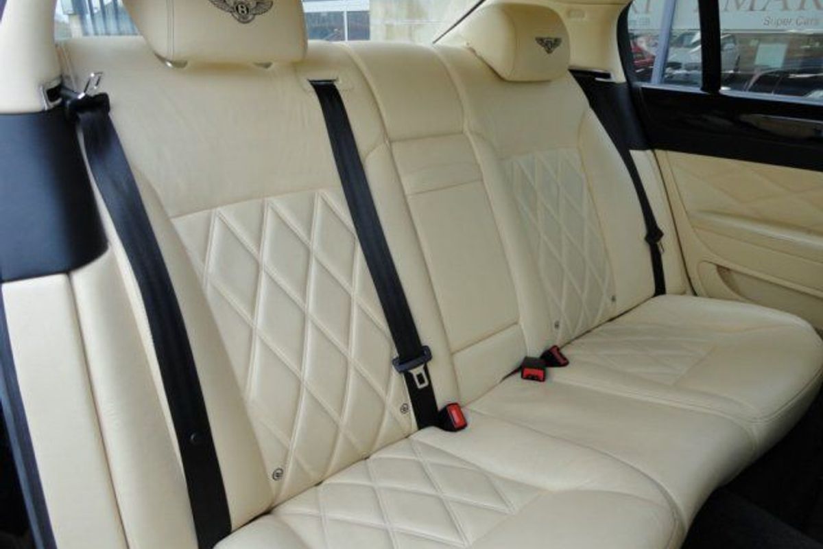 BENTLEY Continental Flying Spur