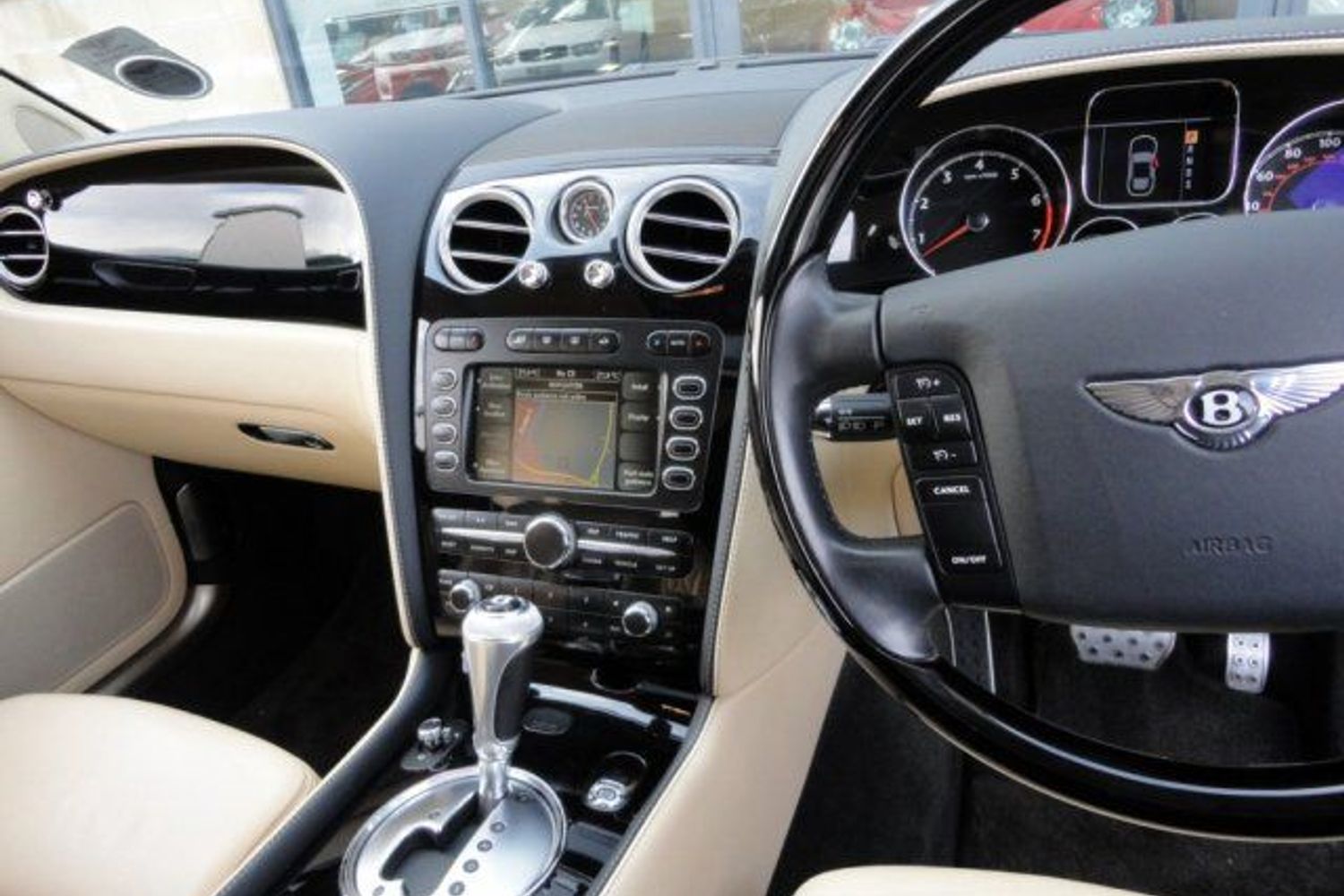 BENTLEY Continental Flying Spur