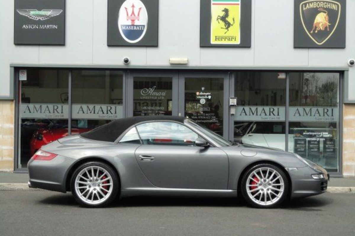 PORSCHE Carrera 2 TIPTRONIC S