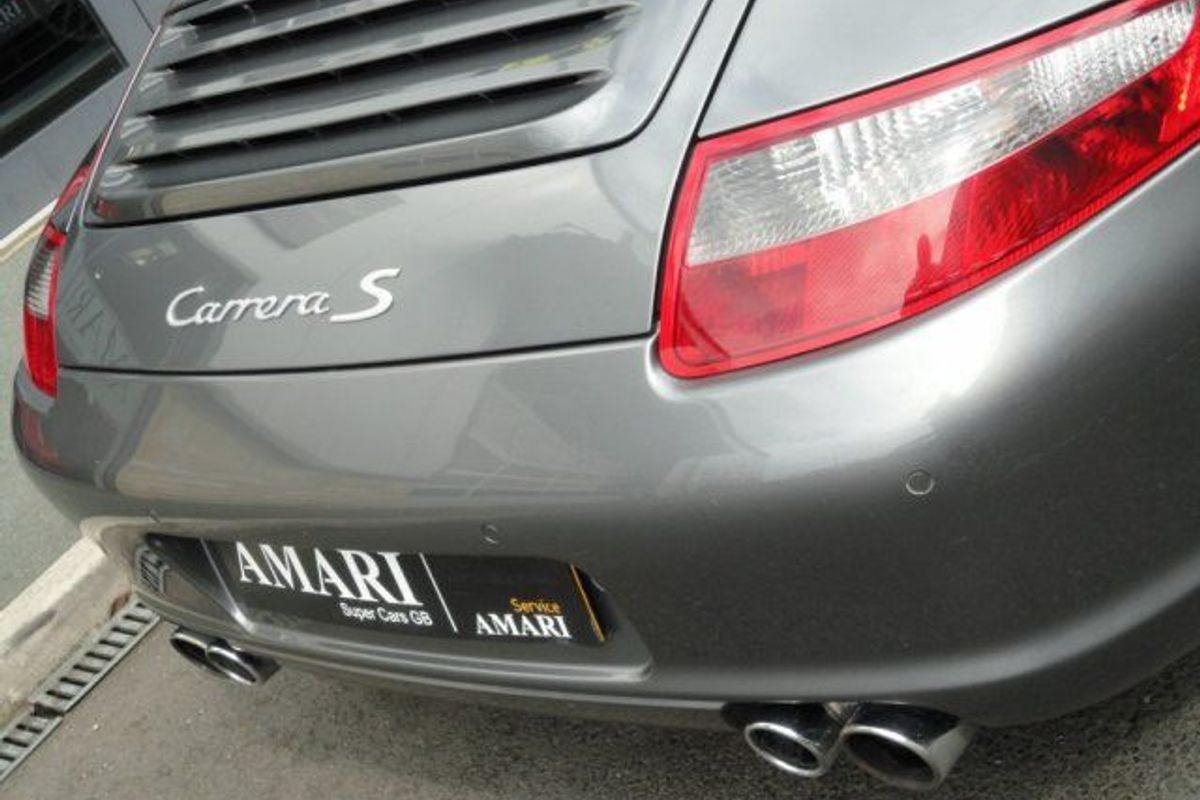 PORSCHE Carrera 2 TIPTRONIC S
