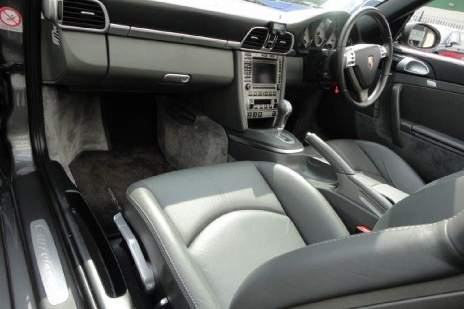 PORSCHE Carrera 2 TIPTRONIC S