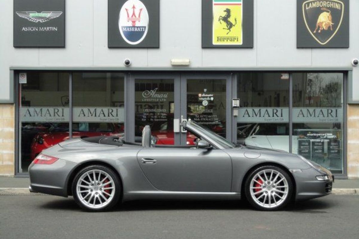 PORSCHE Carrera 2 TIPTRONIC S