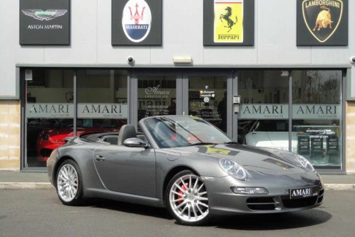 PORSCHE Carrera 2 TIPTRONIC S