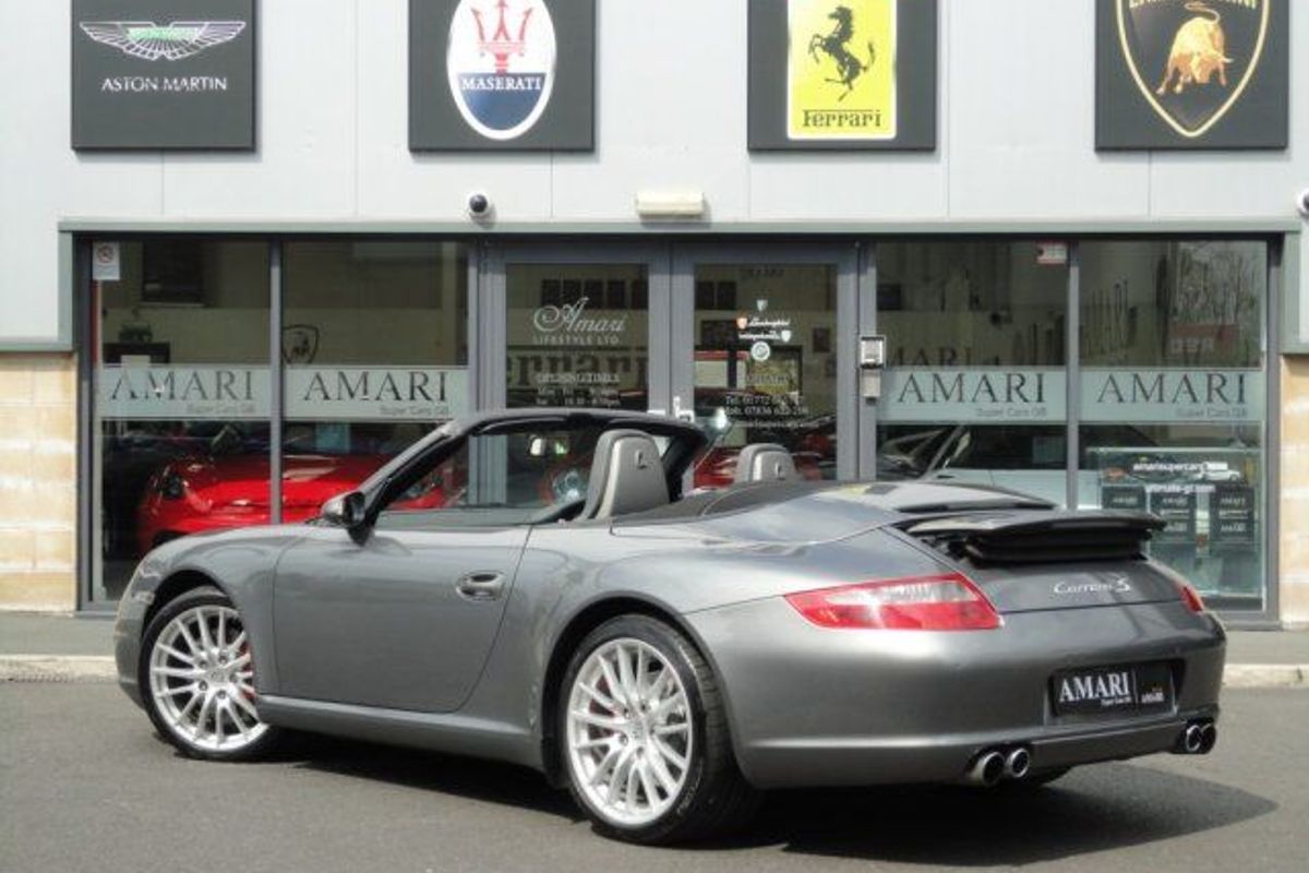 PORSCHE Carrera 2 TIPTRONIC S