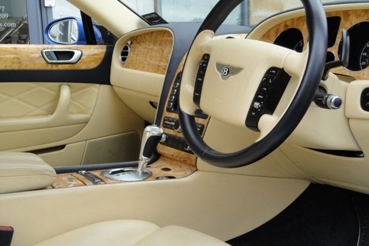 BENTLEY Continental Flying Spur Mulliner