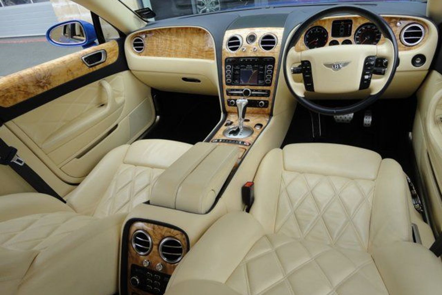 BENTLEY Continental Flying Spur Mulliner