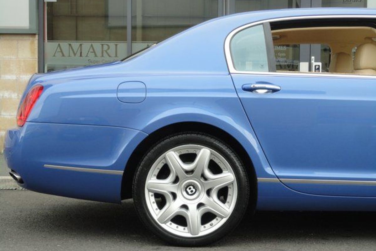 BENTLEY Continental Flying Spur Mulliner