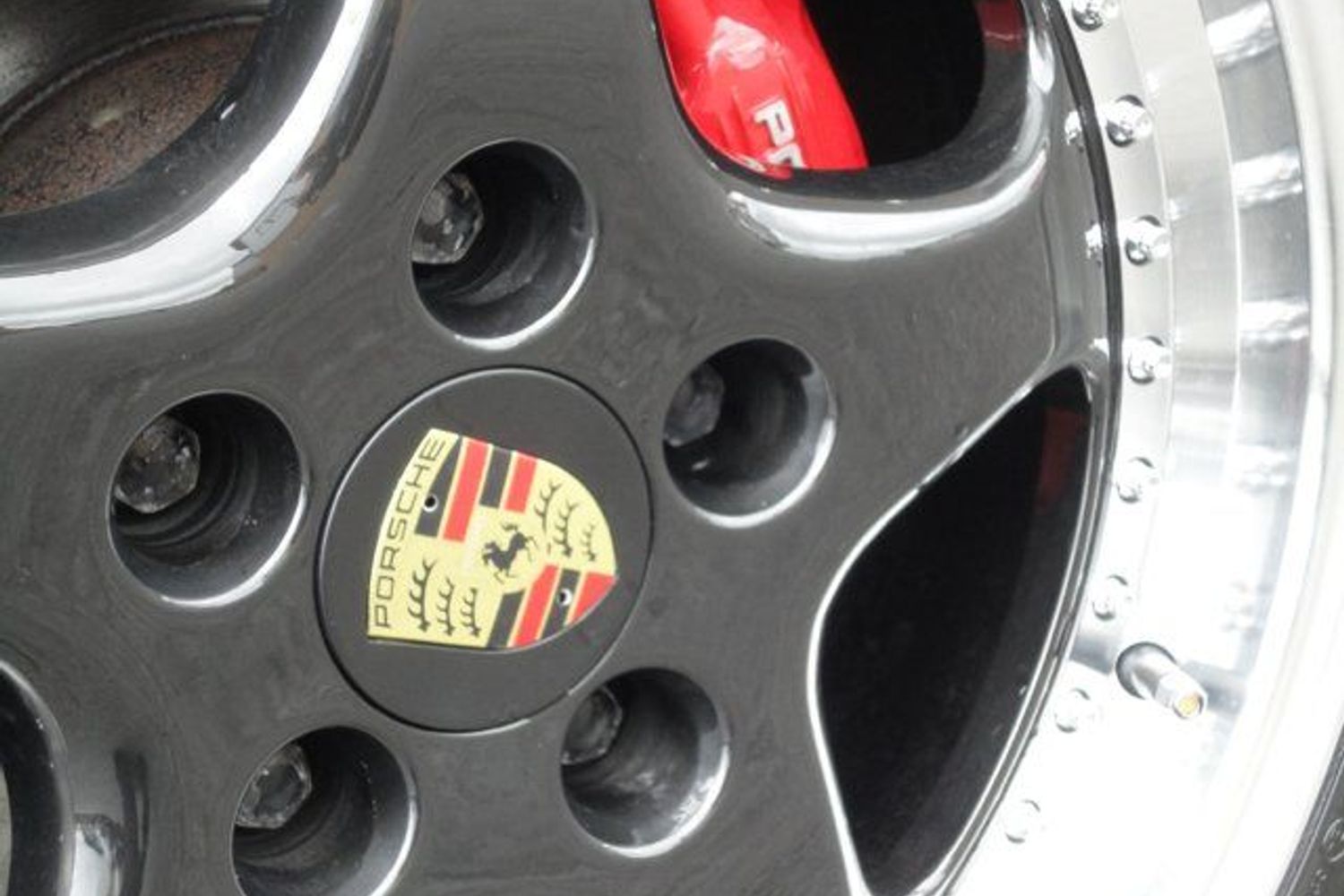 PORSCHE 928 S4 5.0 V8