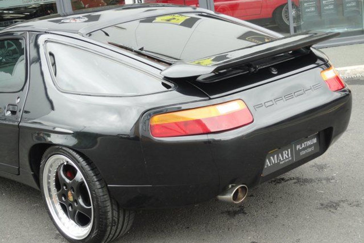 PORSCHE 928 S4 5.0 V8