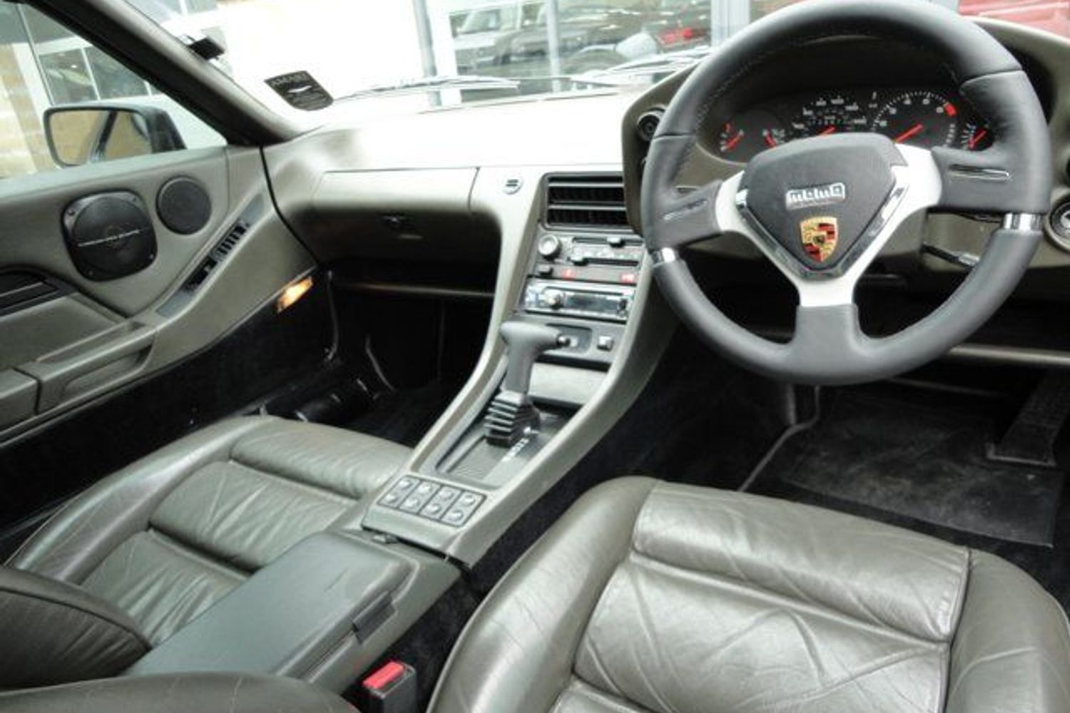PORSCHE 928 S4 5.0 V8