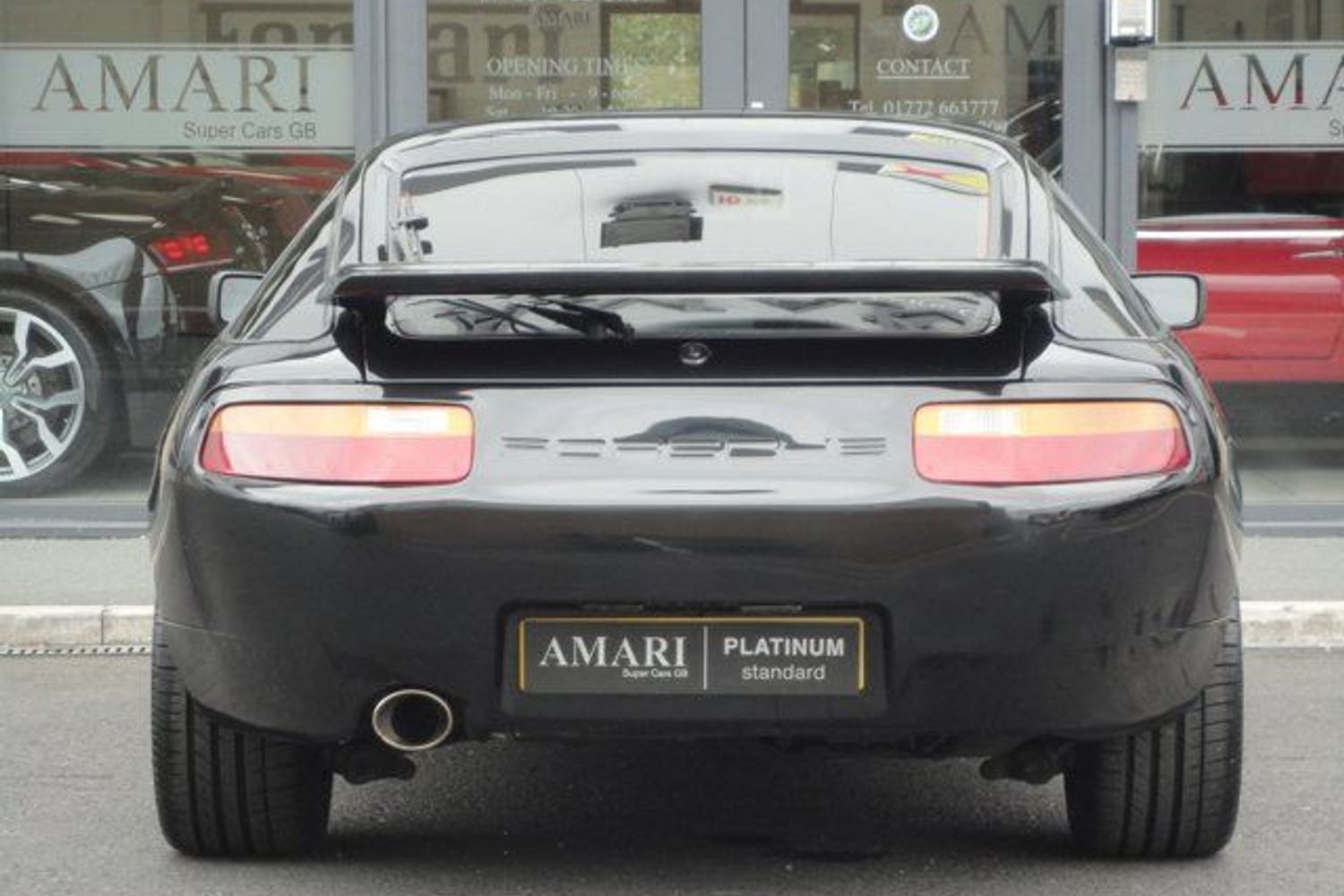 PORSCHE 928 S4 5.0 V8
