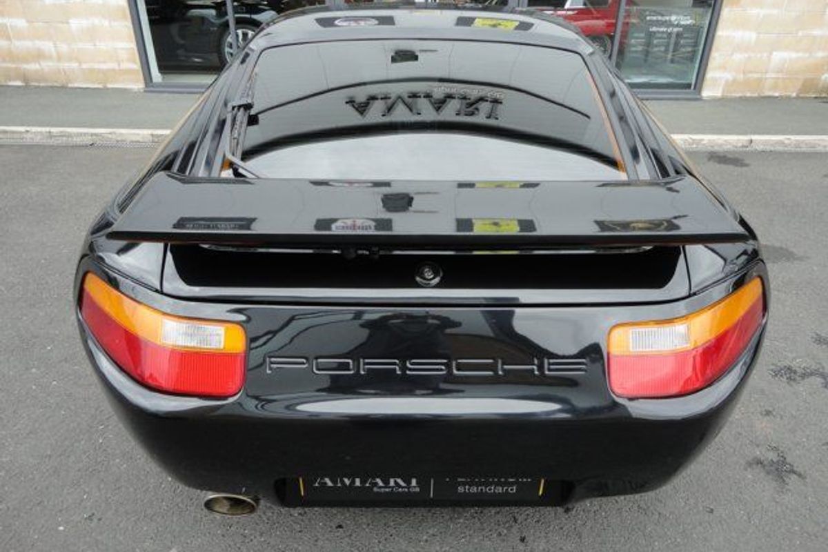 PORSCHE 928 S4 5.0 V8