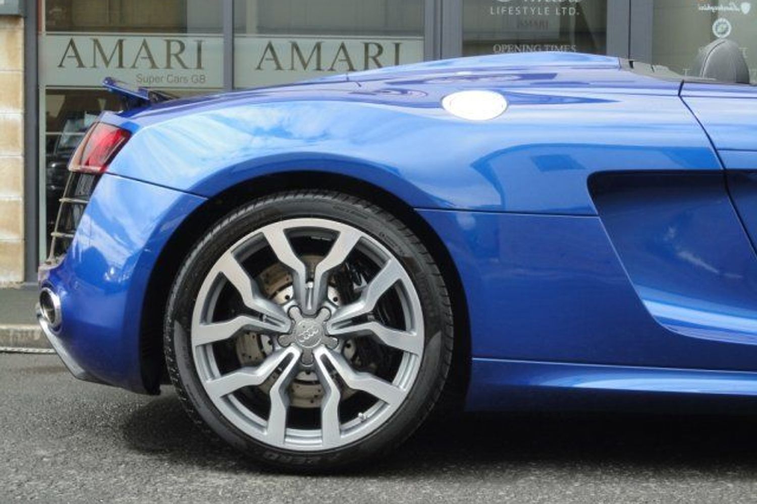 AUDI R8 V10 Spyder