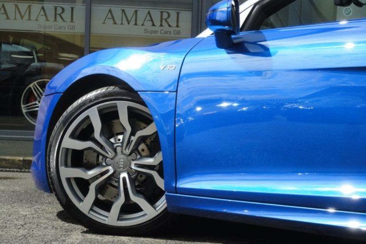 AUDI R8 V10 Spyder