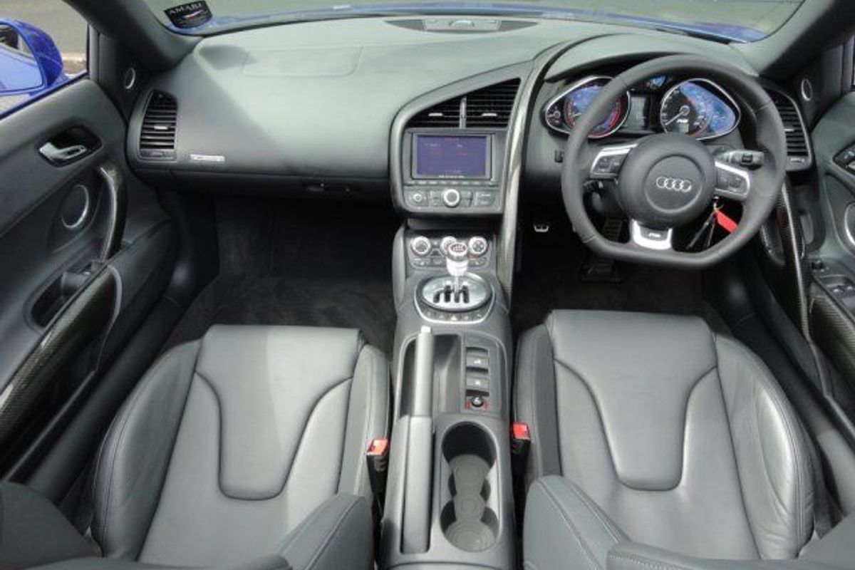AUDI R8 V10 Spyder