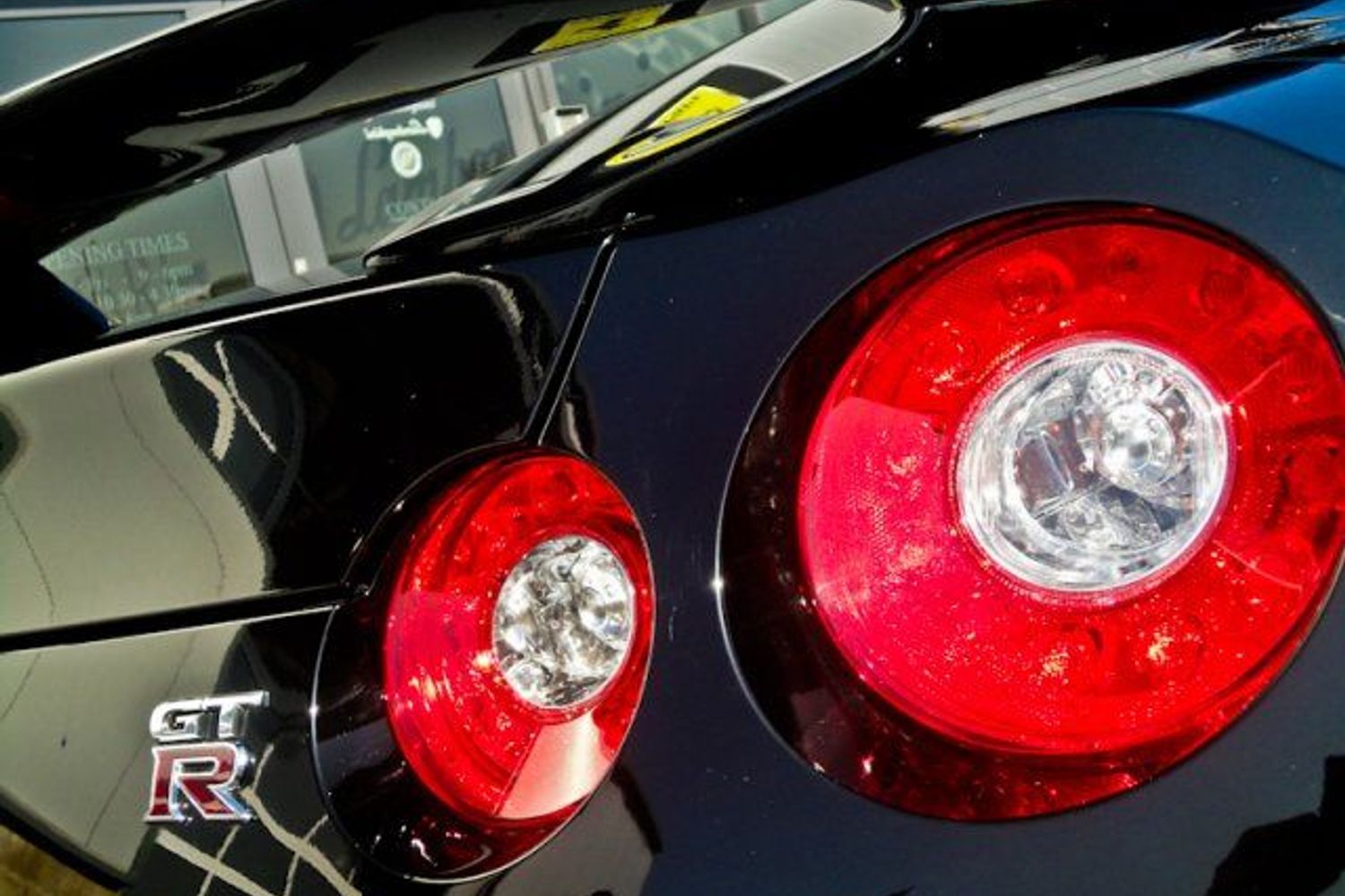 NISSAN GT-R Black Edition