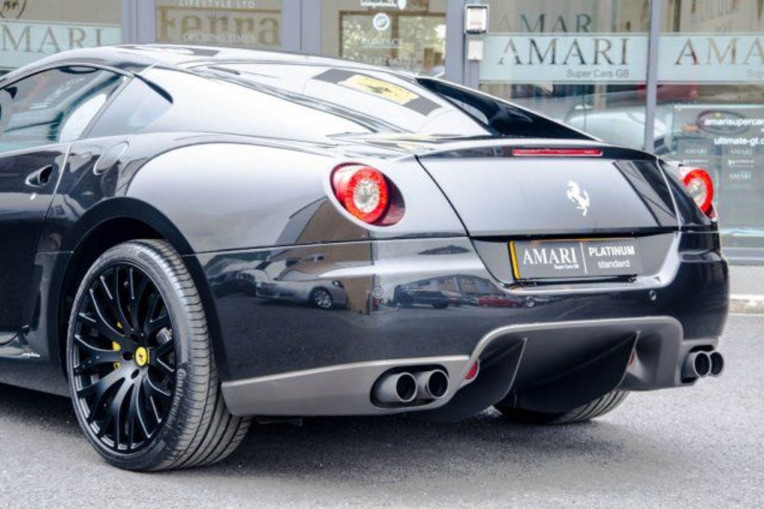 FERRARI 599 GTB F1 In Nero Daytona