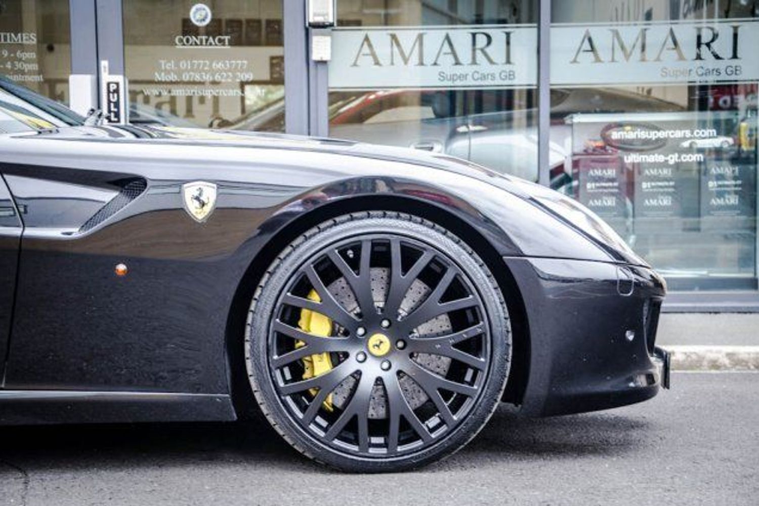 FERRARI 599 GTB F1 In Nero Daytona