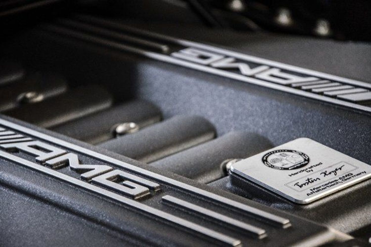 MERCEDES-BENZ SLS AMG Gullwing