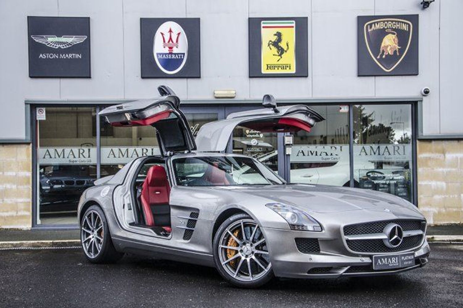 MERCEDES-BENZ SLS AMG Gullwing