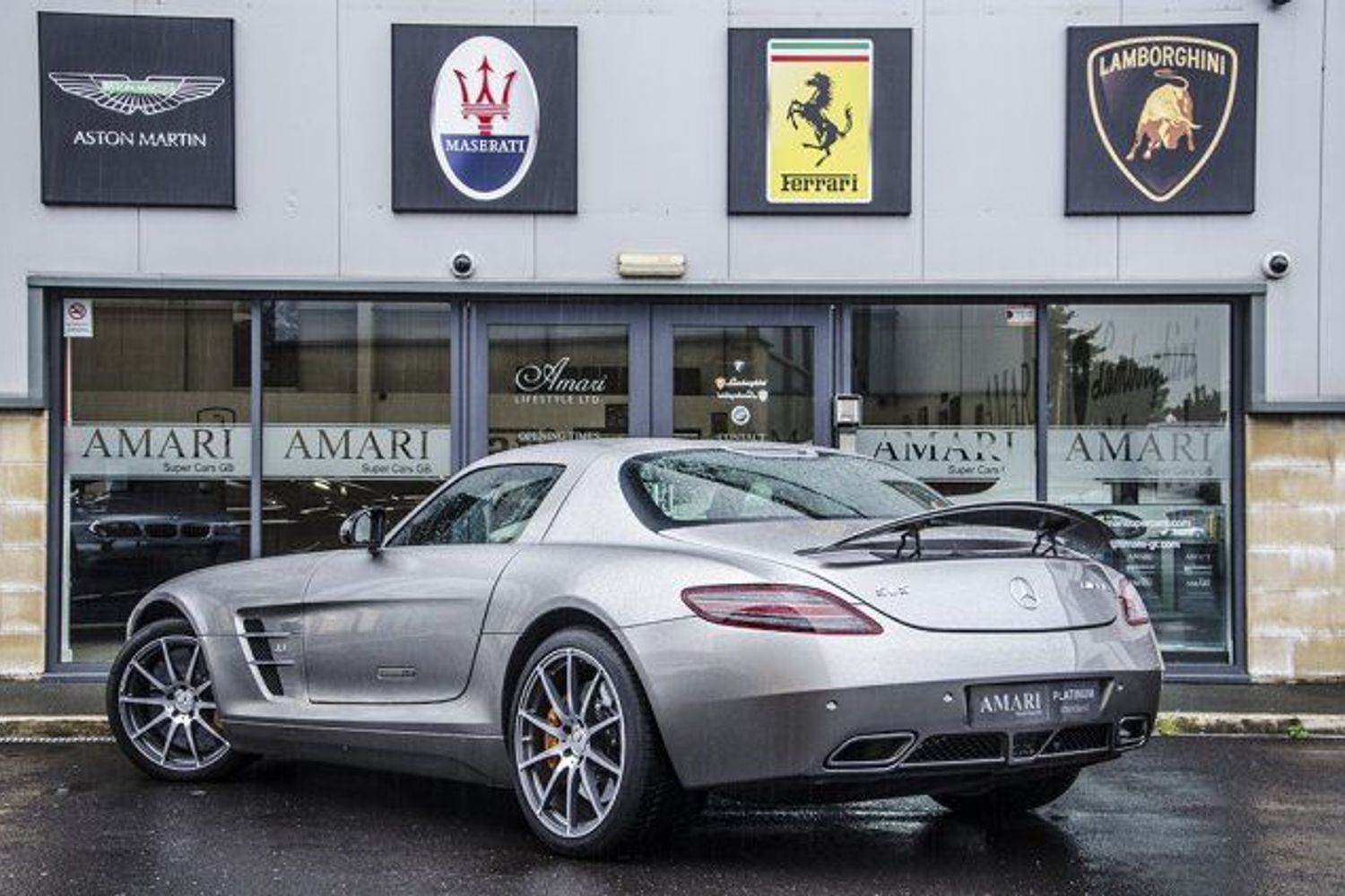 MERCEDES-BENZ SLS AMG Gullwing