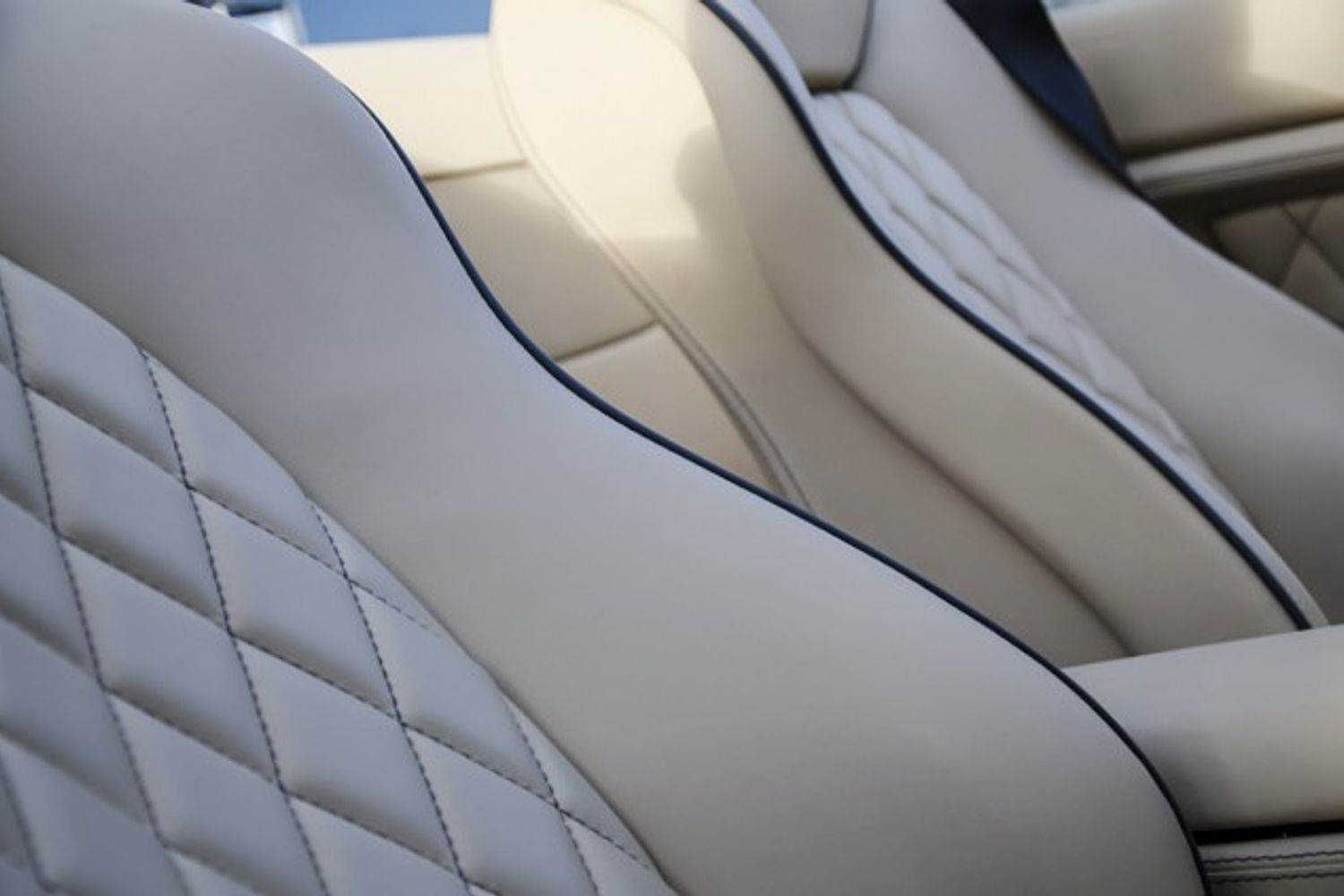 FERRARI California F1
