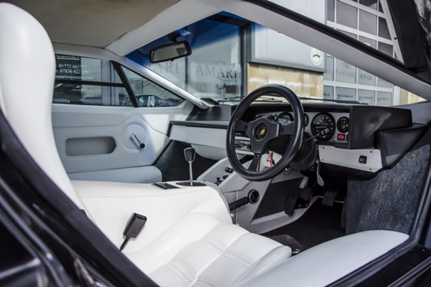 LAMBORGHINI COUNTACH 5000S