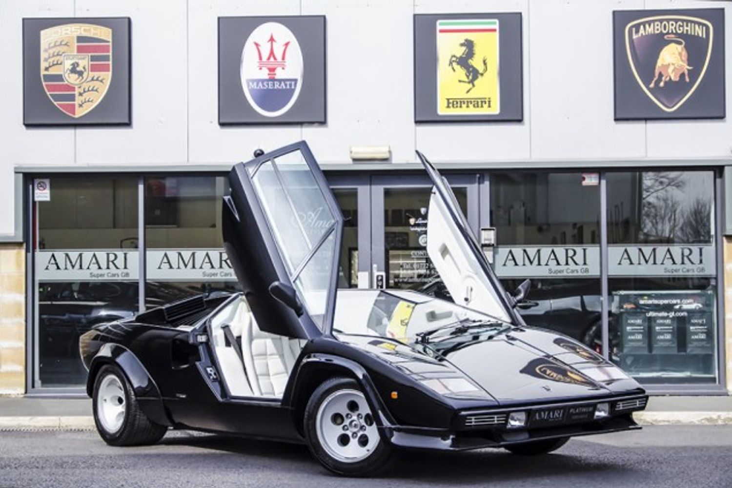 LAMBORGHINI COUNTACH 5000S