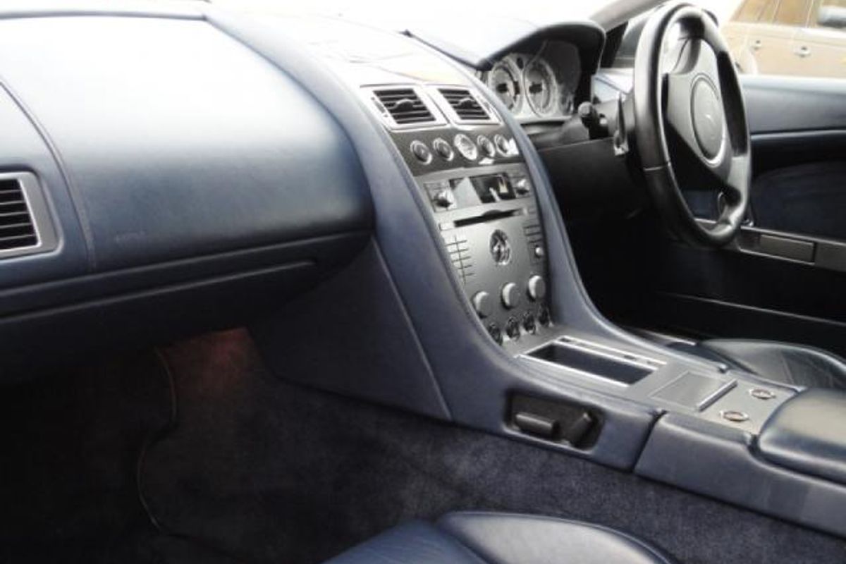 ASTON MARTIN DB9 COUPE V12 Touchtronic Auto