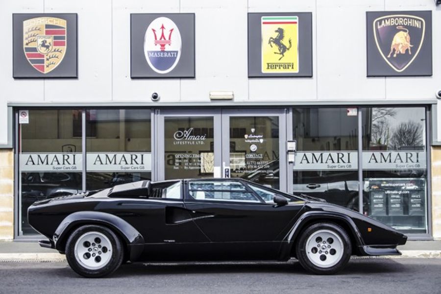 1983 LAMBORGHINI COUNTACH