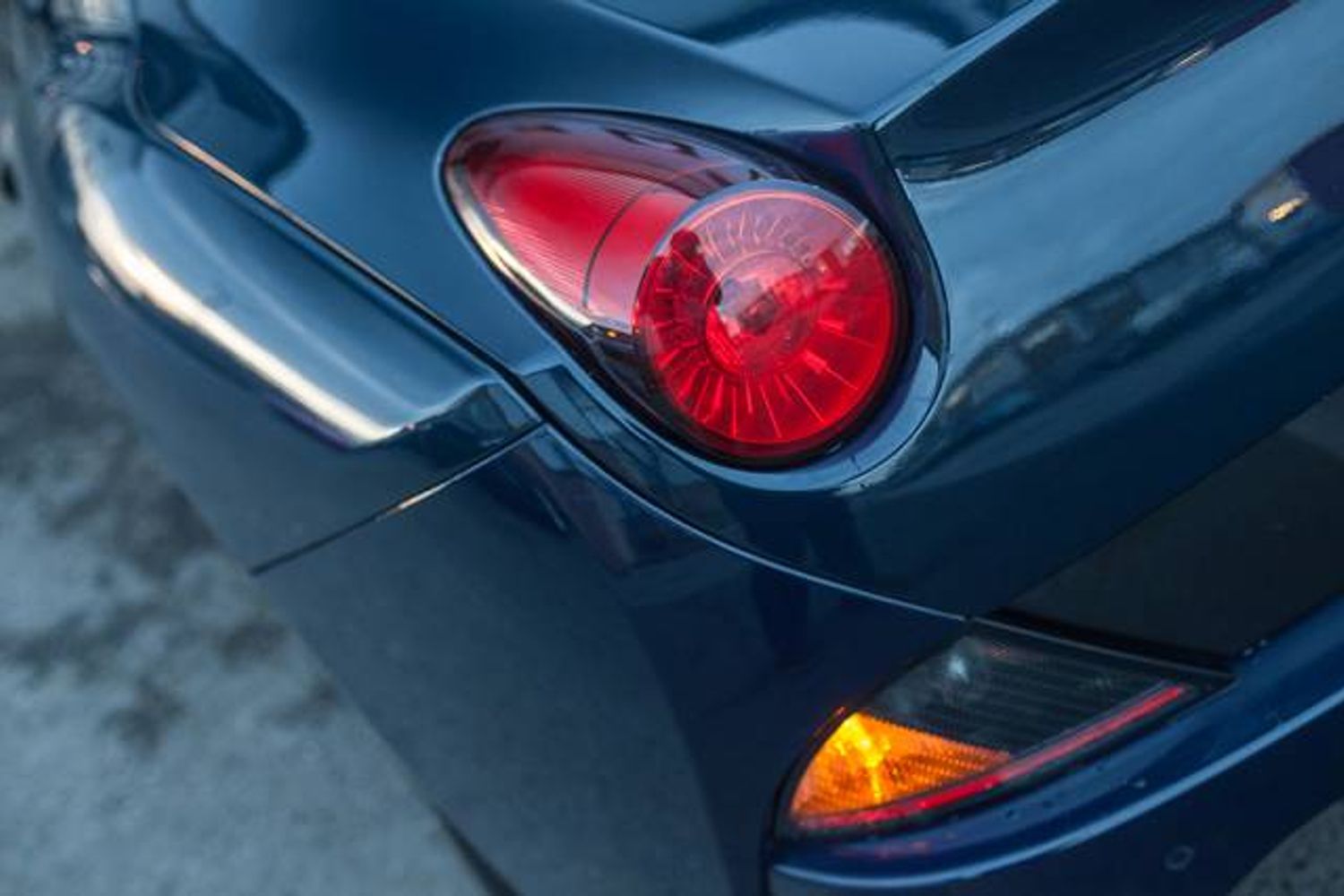 FERRARI California F1
