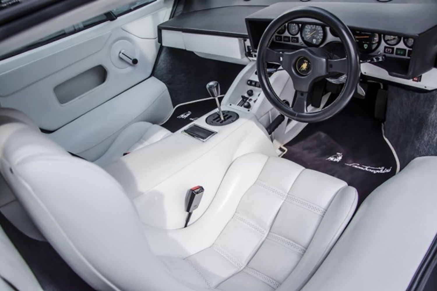 LAMBORGHINI COUNTACH 5000S