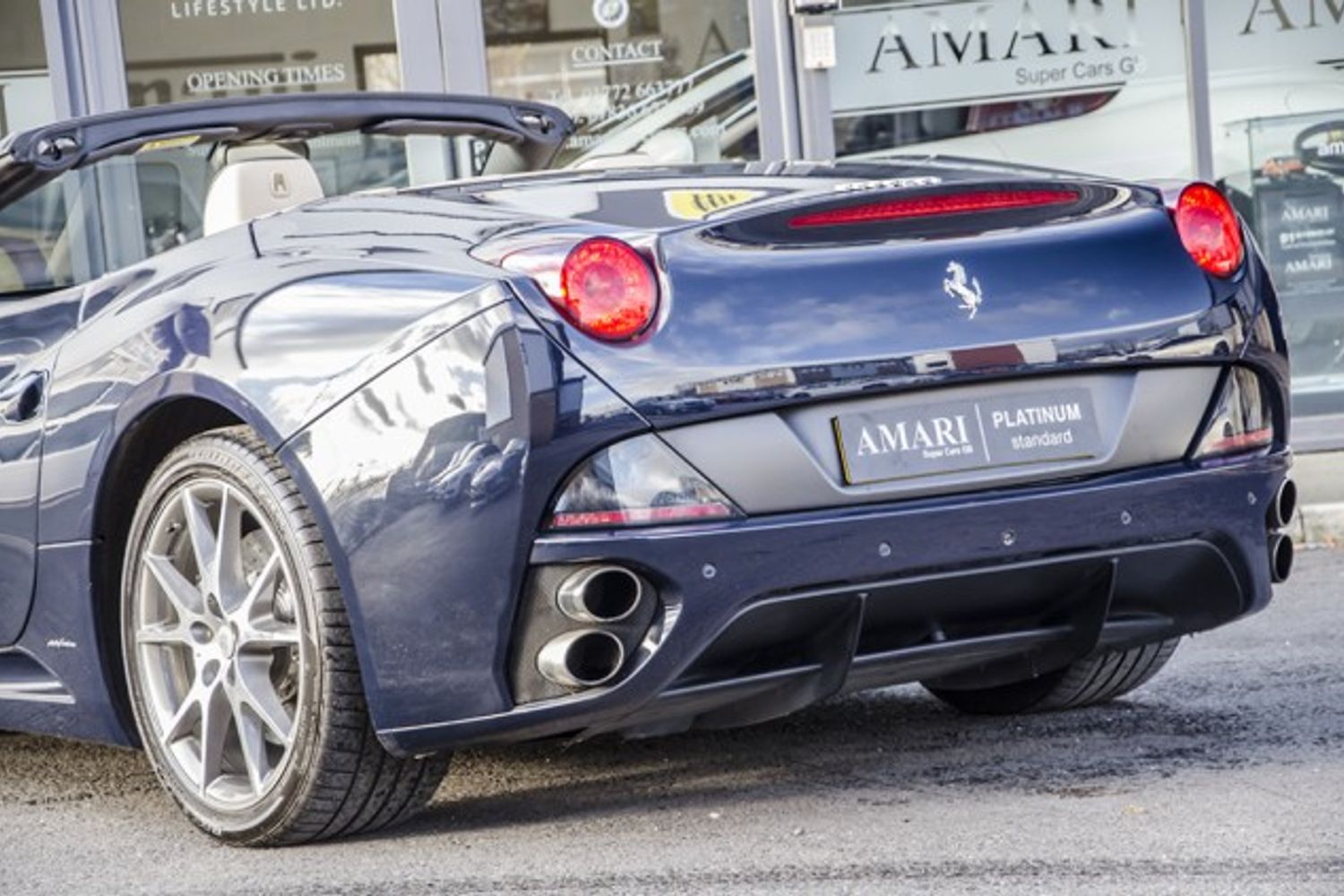 FERRARI California F1