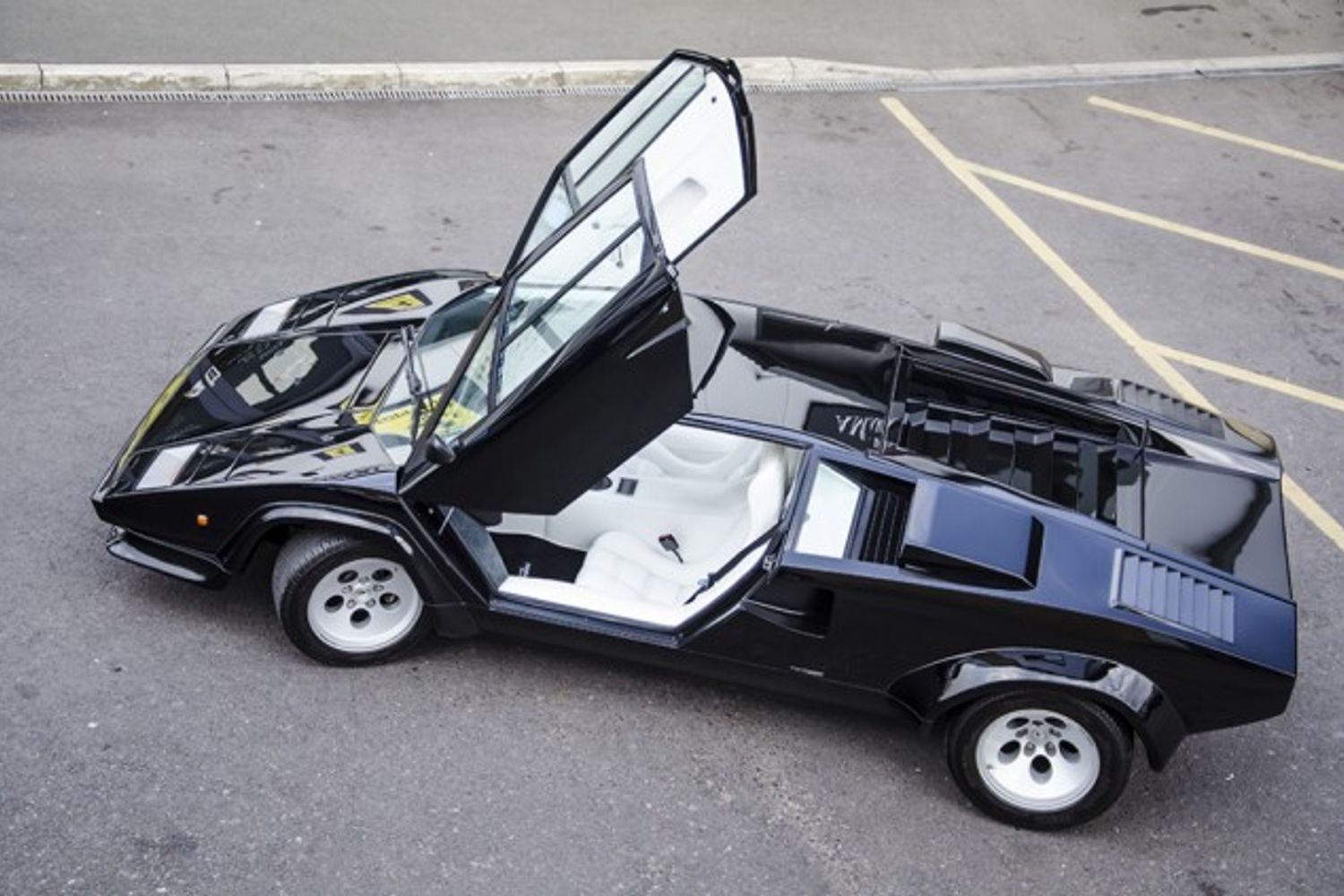 LAMBORGHINI COUNTACH 5000S