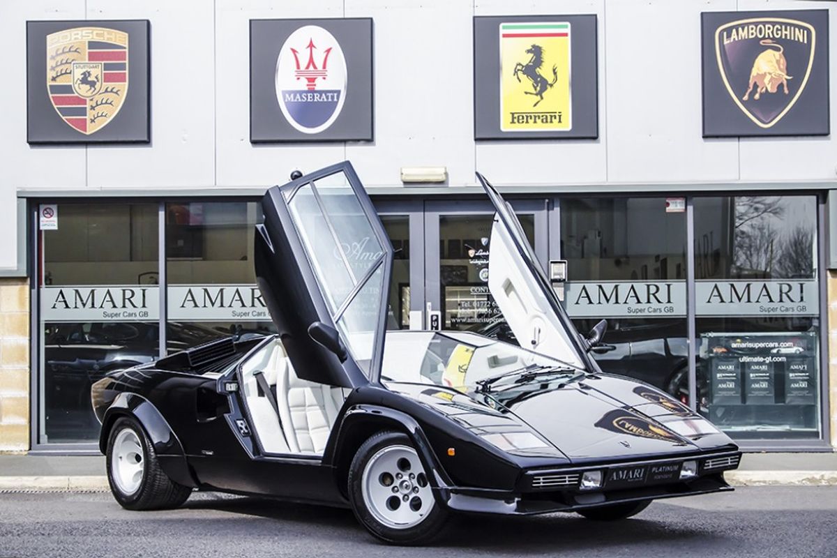LAMBORGHINI COUNTACH 5000S