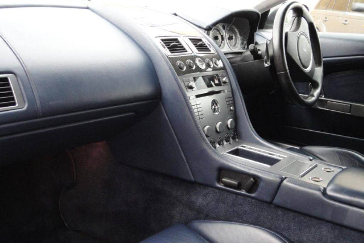 ASTON MARTIN DB9 COUPE V12 Touchtronic Auto