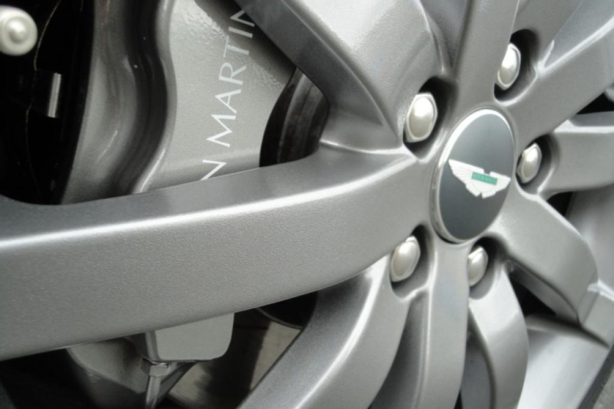 ASTON MARTIN DB9 COUPE V12 Touchtronic Auto