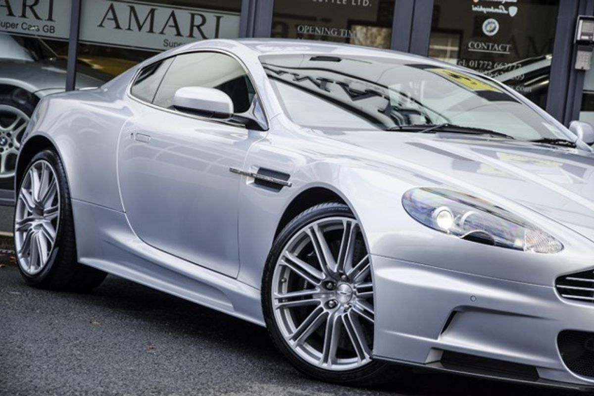 ASTON MARTIN DBS COUPE V12