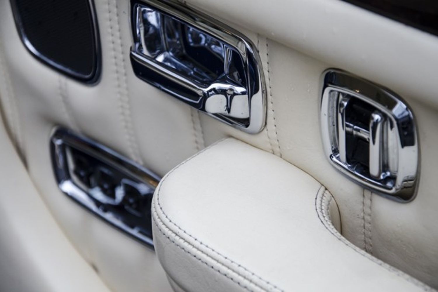 BENTLEY Brooklands Mulliner R